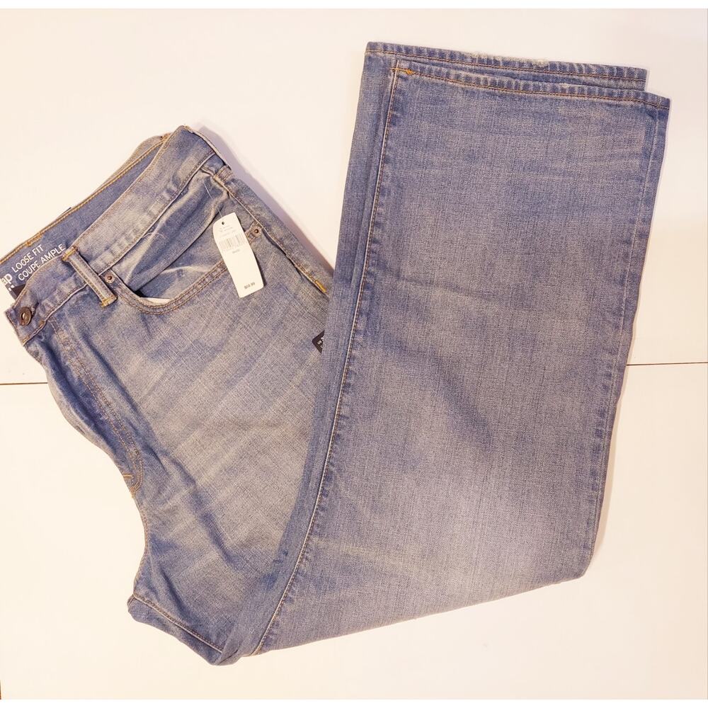 $60 Gap Mens Loose Fit 38/30 Denim Jeans Boot Cut NWT Fast Shipping